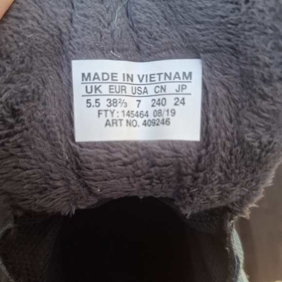 Salomon Yalta Thinsulate Water Resistant Boots Size 7 NWOT - Picture 7 of 8